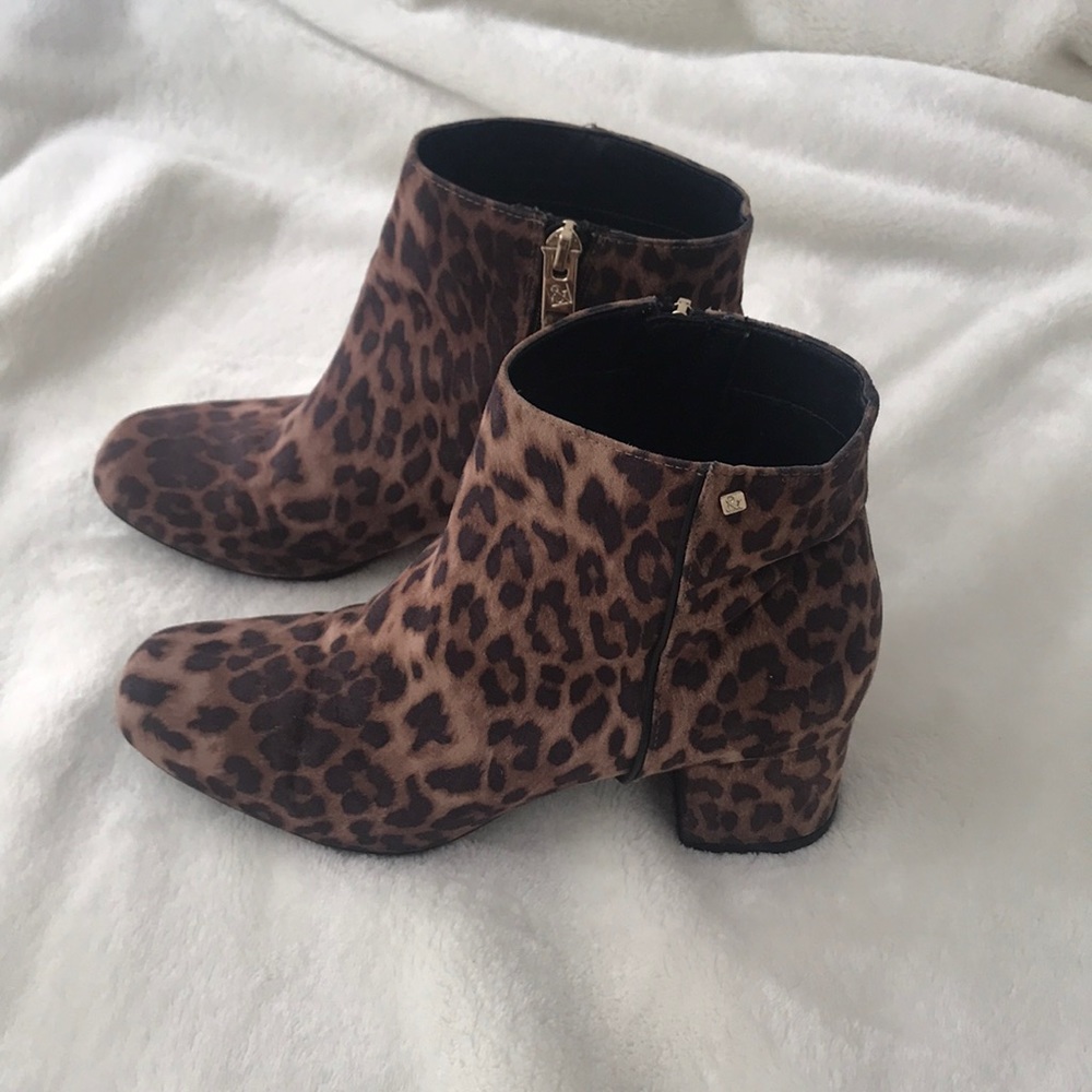 LEOPARD PRINT BOOTIES